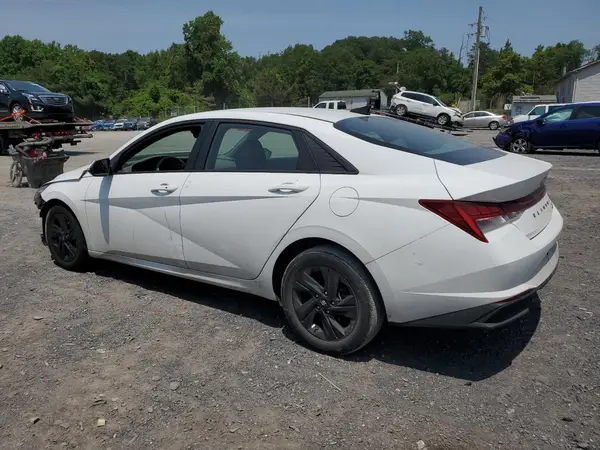 KMHLM4AJ6NU027862 2022 HYUNDAI ELANTRA - Image 2