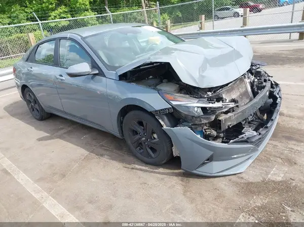 KMHLM4AJ6PU033809 2023 HYUNDAI ELANTRA - Image 1