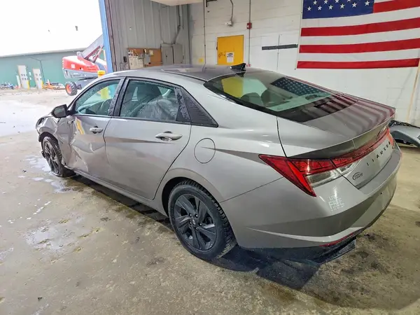 KMHLM4AJ6PU040033 2023 HYUNDAI ELANTRA - Image 2