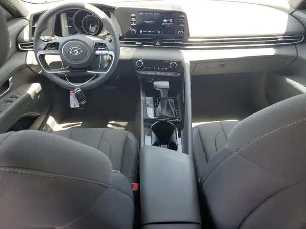 KMHLM4AJ6PU044289 2023 HYUNDAI ELANTRA - Image 8