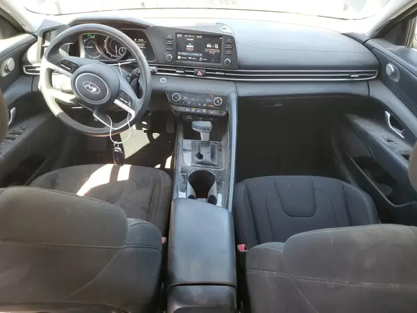 KMHLM4AJ6PU057236 2023 HYUNDAI ELANTRA - Image 8