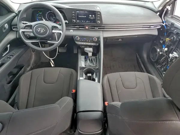 KMHLM4AJ6PU068401 2023 HYUNDAI ELANTRA - Image 8