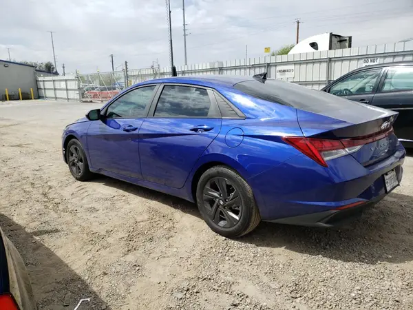 KMHLM4AJ6PU075607 2023 HYUNDAI ELANTRA - Image 2