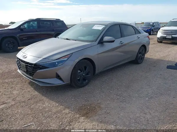 KMHLM4AJ6PU077096 2023 HYUNDAI ELANTRA - Image 2