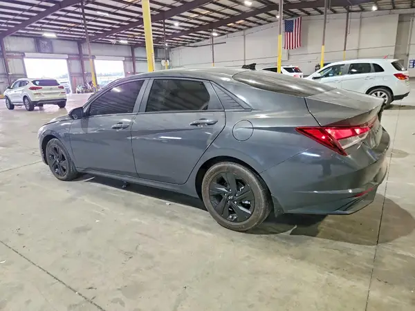 KMHLM4AJ6PU078250 2023 HYUNDAI ELANTRA - Image 2