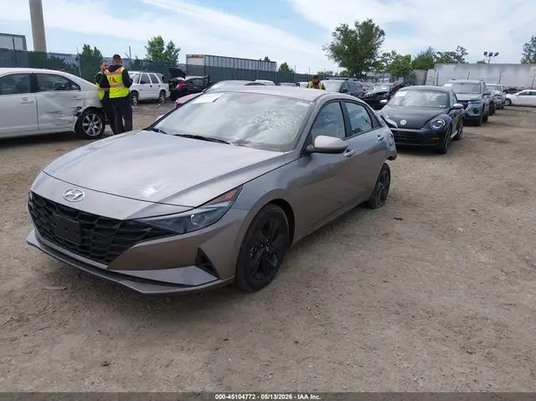 KMHLM4AJ6PU082329 2023 HYUNDAI ELANTRA - Image 2