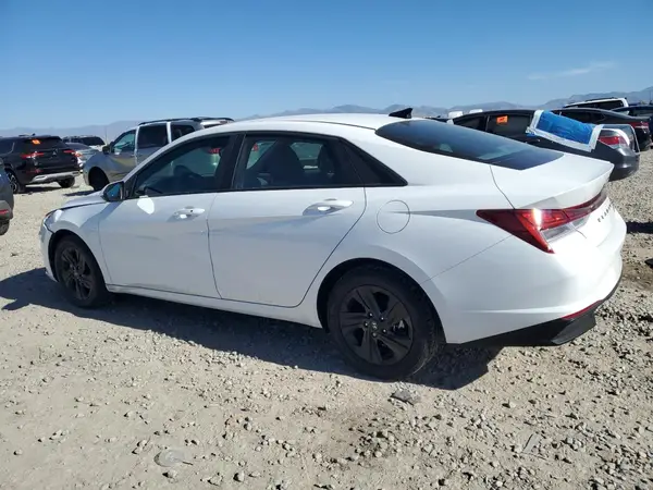 KMHLM4AJ6PU083321 2023 HYUNDAI ELANTRA - Image 2