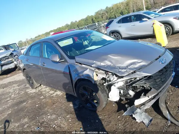 KMHLM4AJ6PU089510 2023 HYUNDAI ELANTRA - Image 1