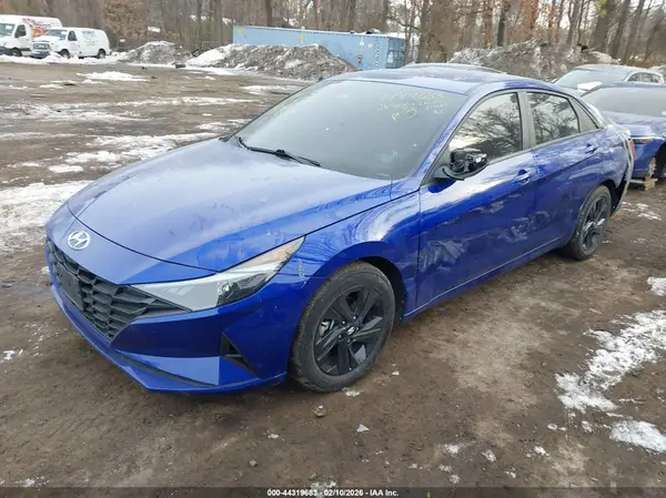 KMHLM4AJ6PU090091 2023 HYUNDAI ELANTRA - Image 2