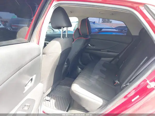KMHLM4AJ7MU005318 2021 HYUNDAI ELANTRA - Image 8