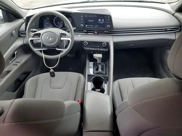 KMHLM4AJ7MU006131 2021 HYUNDAI ELANTRA - Image 8