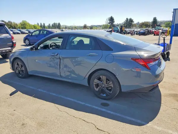 KMHLM4AJ7MU012298 2021 HYUNDAI ELANTRA - Image 2