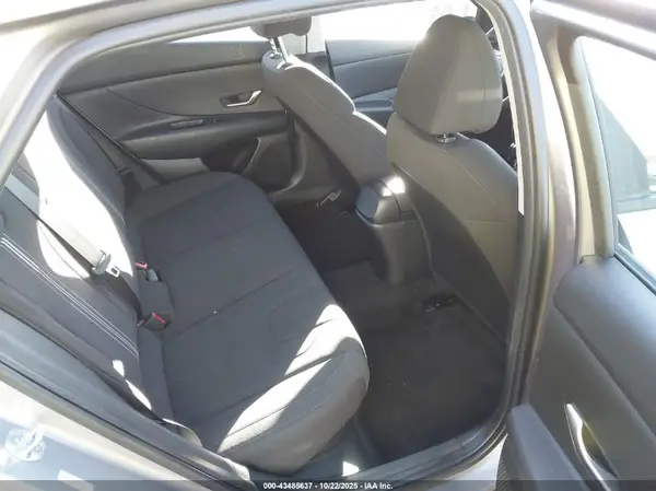 KMHLM4AJ7PU041983 2023 HYUNDAI ELANTRA - Image 8