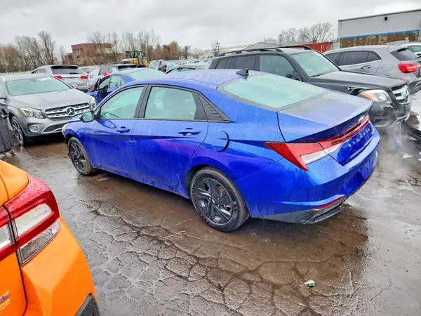 KMHLM4AJ7PU047282 2023 HYUNDAI ELANTRA - Image 2