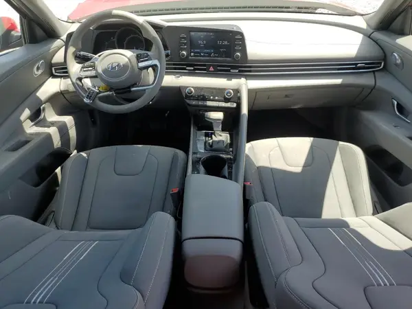 KMHLM4AJ7PU055009 2023 HYUNDAI ELANTRA - Image 8