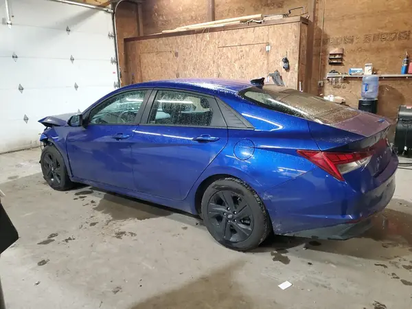 KMHLM4AJ7PU081142 2023 HYUNDAI ELANTRA - Image 2