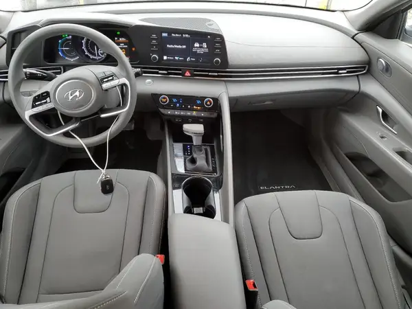 KMHLM4AJ7PU082159 2023 HYUNDAI ELANTRA - Image 8