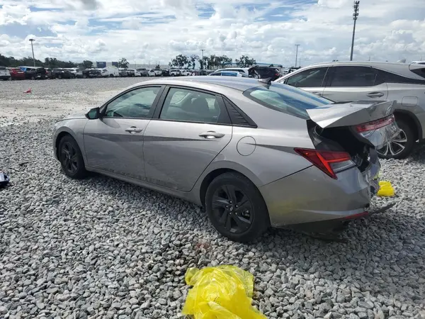 KMHLM4AJ7PU084428 2023 HYUNDAI ELANTRA - Image 2