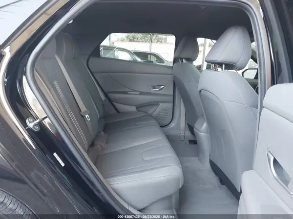 KMHLM4AJ7PU085983 2023 HYUNDAI ELANTRA - Image 8
