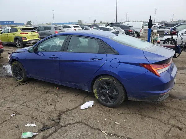 KMHLM4AJ7PU089001 2023 HYUNDAI ELANTRA - Image 2