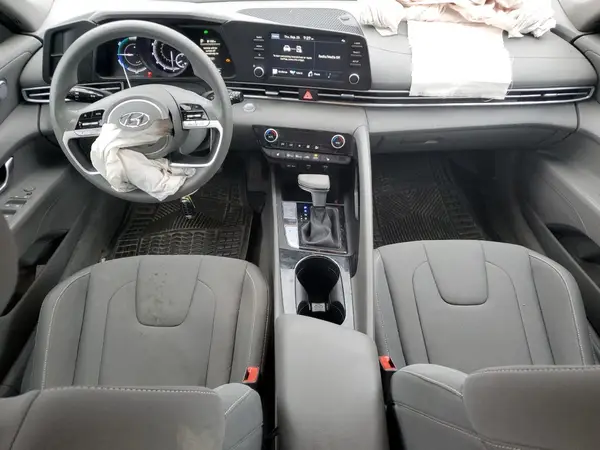 KMHLM4AJ7PU089001 2023 HYUNDAI ELANTRA - Image 8