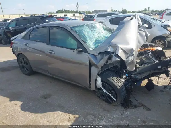 KMHLM4AJ8MU004212 2021 HYUNDAI ELANTRA - Image 1