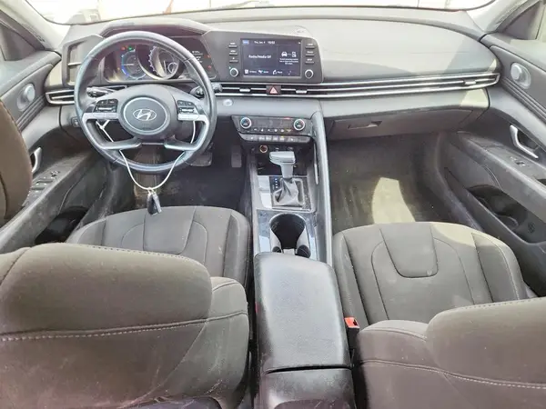 KMHLM4AJ8MU004257 2021 HYUNDAI ELANTRA - Image 8