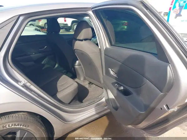 KMHLM4AJ8MU008602 2021 HYUNDAI ELANTRA - Image 8