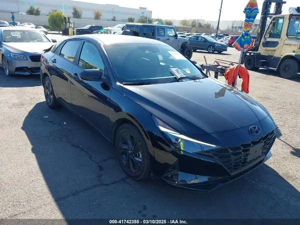 KMHLM4AJ8MU012133 2021 HYUNDAI ELANTRA - Image 1