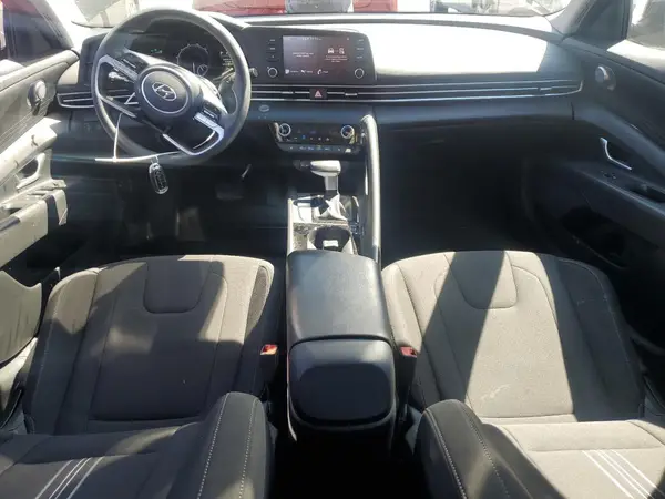 KMHLM4AJ8NU017706 2022 HYUNDAI ELANTRA - Image 8