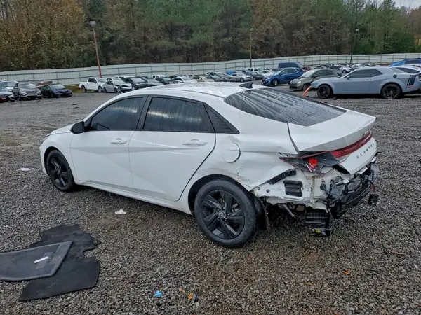 KMHLM4AJ8NU020766 2022 HYUNDAI ELANTRA - Image 2