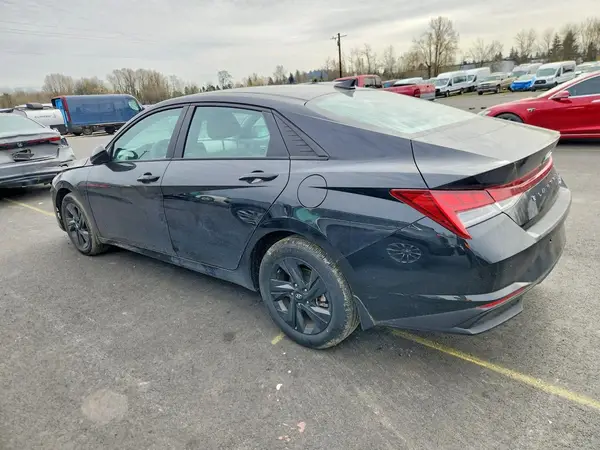 KMHLM4AJ8PU035545 2023 HYUNDAI ELANTRA - Image 2