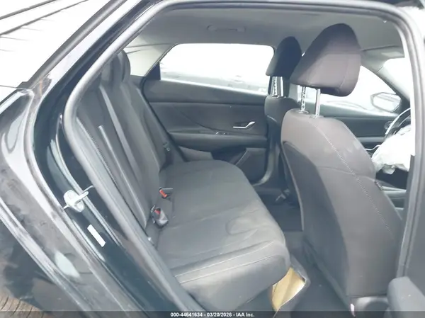 KMHLM4AJ8PU040101 2023 HYUNDAI ELANTRA - Image 8