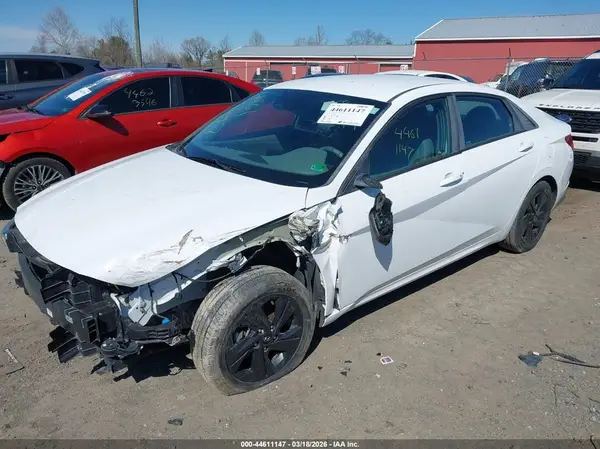 KMHLM4AJ8PU043158 2023 HYUNDAI ELANTRA - Image 2