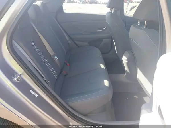 KMHLM4AJ8PU044889 2023 HYUNDAI ELANTRA - Image 8