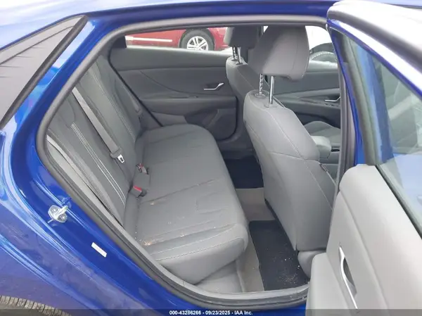 KMHLM4AJ8PU055116 2023 HYUNDAI ELANTRA - Image 8