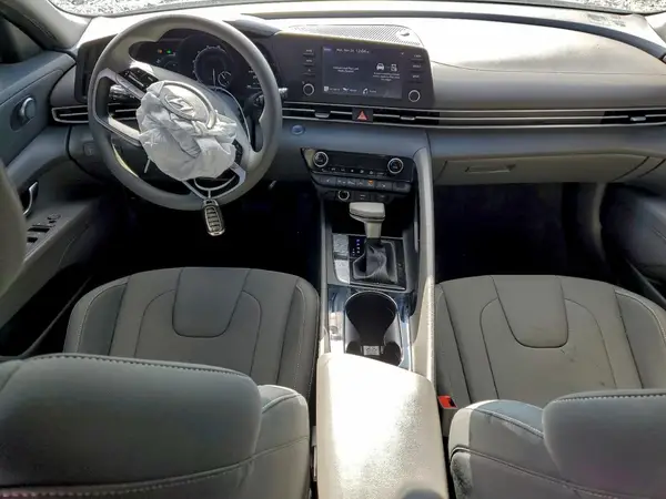 KMHLM4AJ8PU057531 2023 HYUNDAI ELANTRA - Image 8