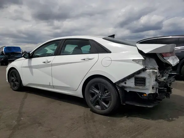 KMHLM4AJ8PU060039 2023 HYUNDAI ELANTRA - Image 2
