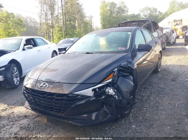 KMHLM4AJ8PU073972 2023 HYUNDAI ELANTRA - Image 2