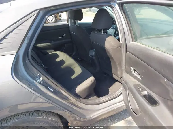 KMHLM4AJ8PU082591 2023 HYUNDAI ELANTRA - Image 8