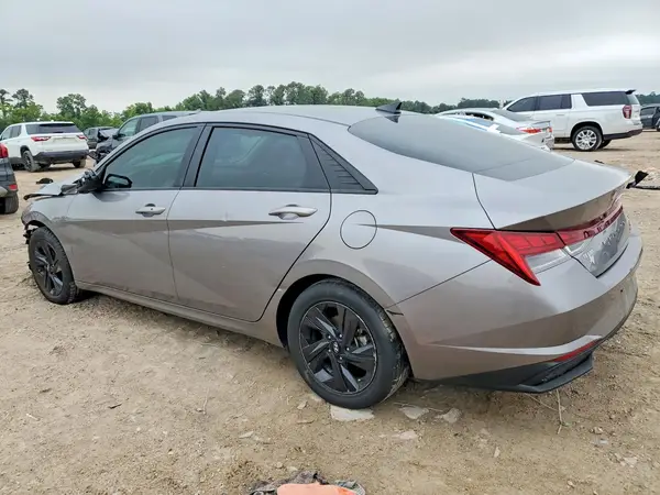KMHLM4AJ8PU083367 2023 HYUNDAI ELANTRA - Image 2