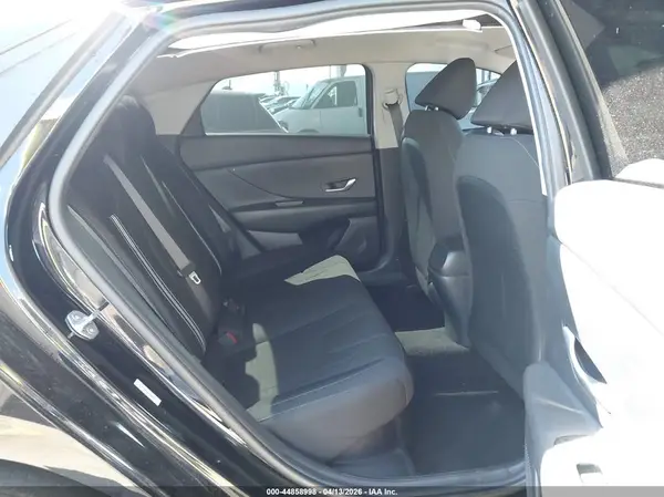 KMHLM4AJ8PU086723 2023 HYUNDAI ELANTRA - Image 8