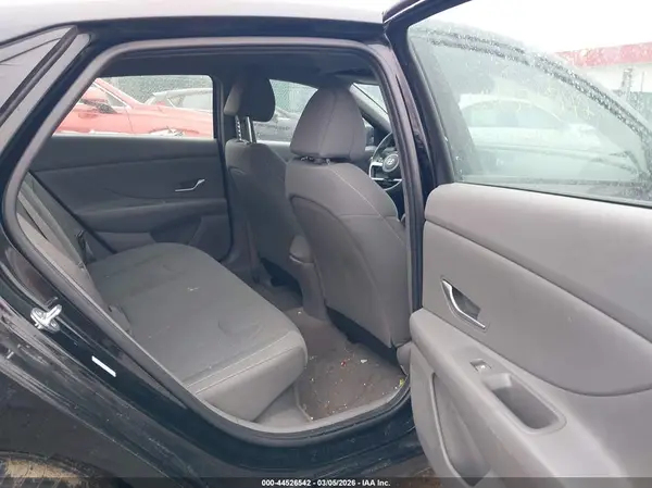 KMHLM4AJ8PU088634 2023 HYUNDAI ELANTRA - Image 8