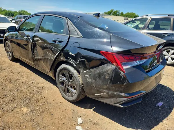 KMHLM4AJ9NU019299 2022 HYUNDAI ELANTRA - Image 2