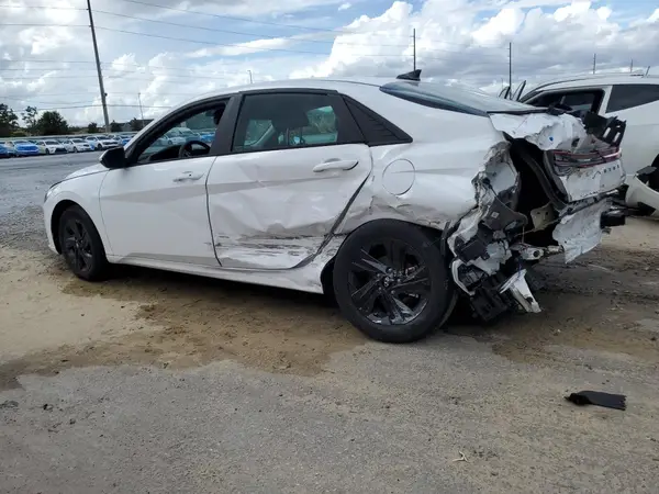 KMHLM4AJ9NU020193 2022 HYUNDAI ELANTRA - Image 2
