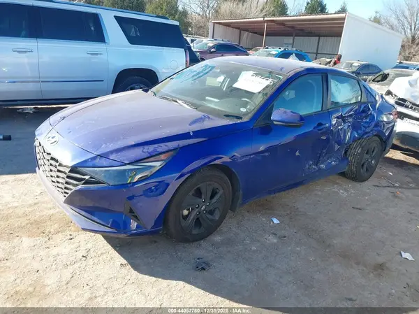 KMHLM4AJ9PU039605 2023 HYUNDAI ELANTRA - Image 2