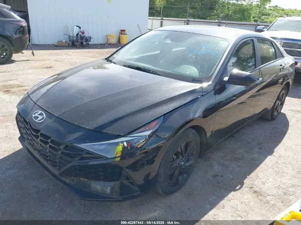KMHLM4AJ9PU043539 2023 HYUNDAI ELANTRA - Image 2