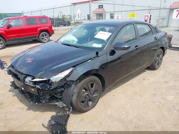 KMHLM4AJ9PU046943 2023 HYUNDAI ELANTRA - Image 2