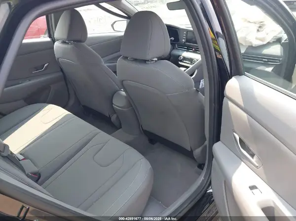 KMHLM4AJ9PU046943 2023 HYUNDAI ELANTRA - Image 8