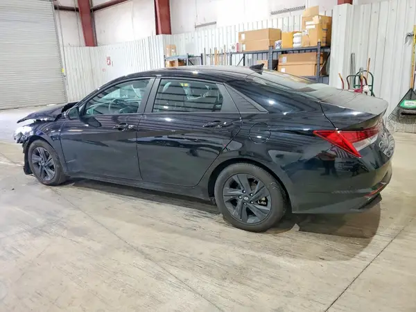 KMHLM4AJ9PU047963 2023 HYUNDAI ELANTRA - Image 2